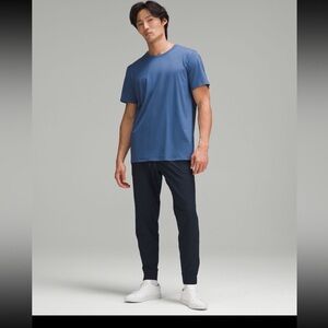 EUC Men’s lululemon ABC Jogger in Navy size XL